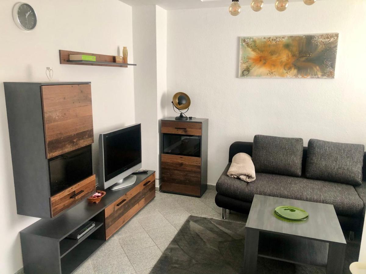 Delux Ferienwohnung Kunstgalerie Und Ilmradweg Kranichfeld Exteriör bild