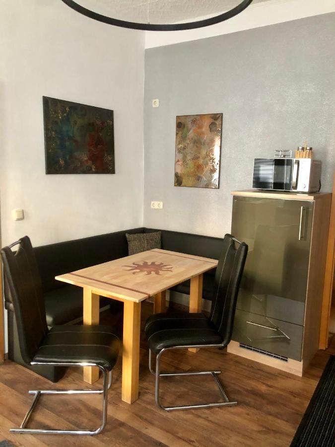 Delux Ferienwohnung Kunstgalerie Und Ilmradweg Kranichfeld Exteriör bild