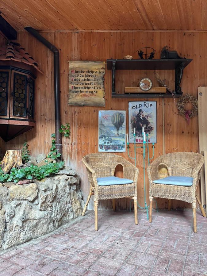 Delux Ferienwohnung Kunstgalerie Und Ilmradweg Kranichfeld Exteriör bild