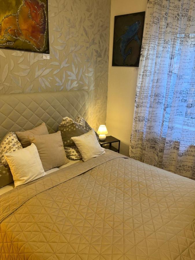 Delux Ferienwohnung Kunstgalerie Und Ilmradweg Kranichfeld Exteriör bild