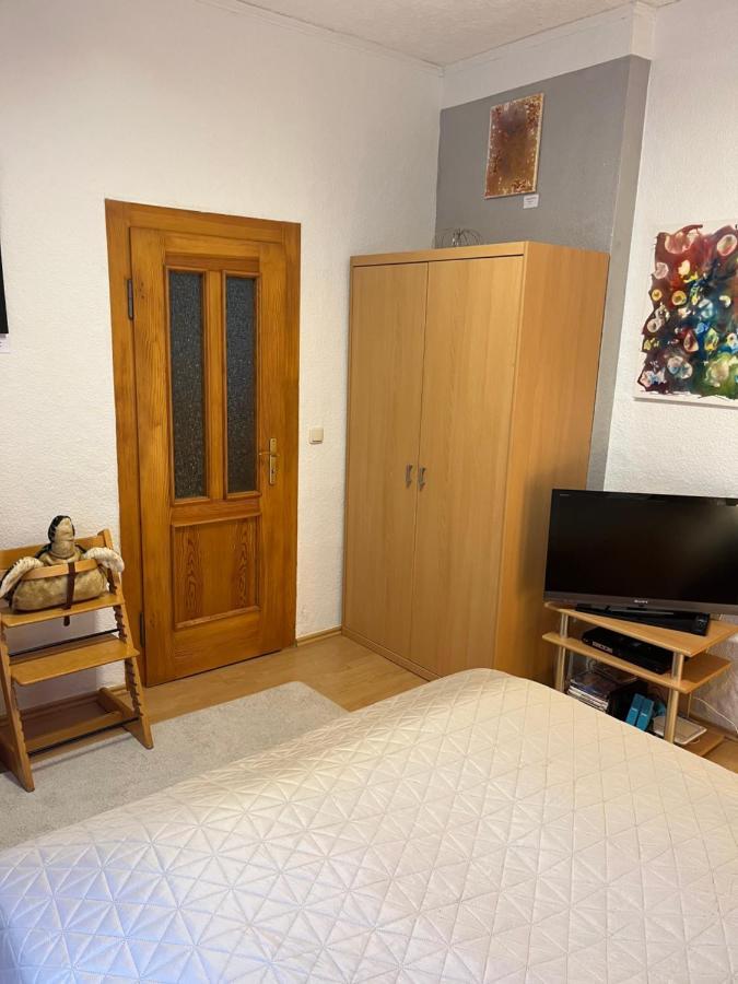 Delux Ferienwohnung Kunstgalerie Und Ilmradweg Kranichfeld Exteriör bild