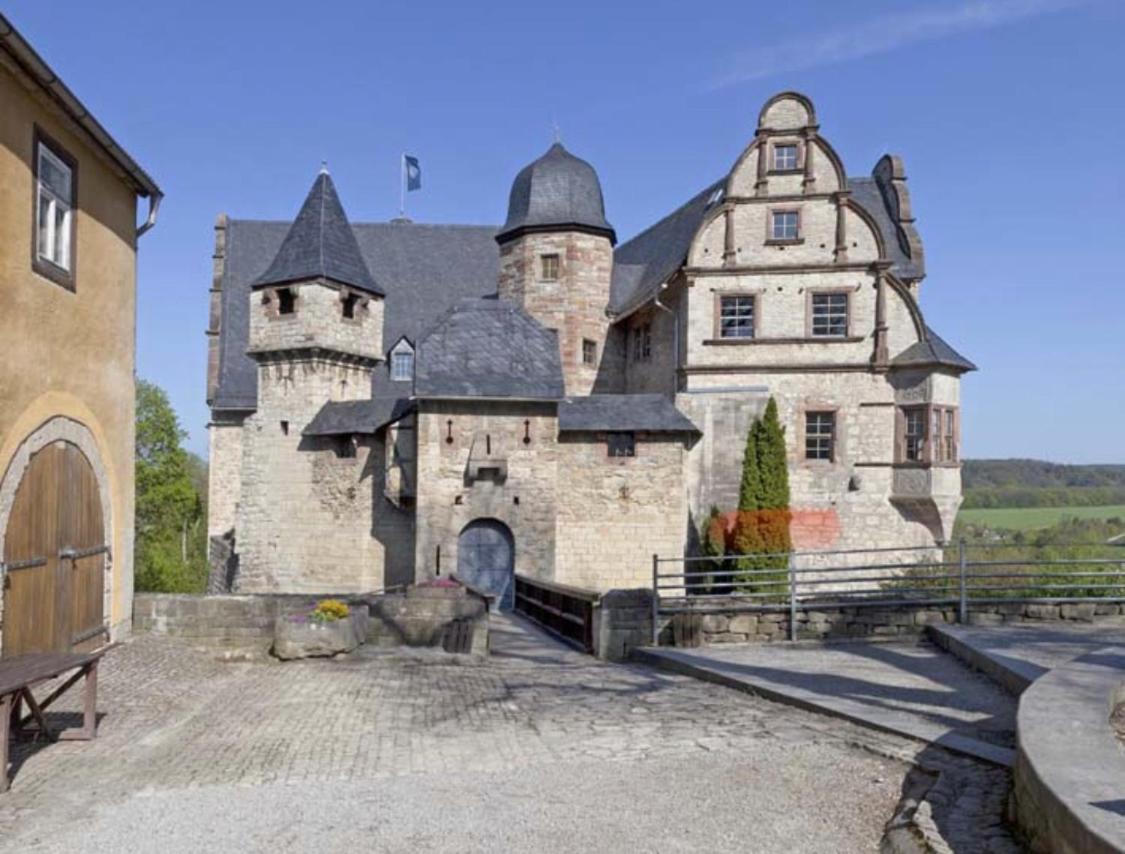 Delux Ferienwohnung Kunstgalerie Und Ilmradweg Kranichfeld Exteriör bild
